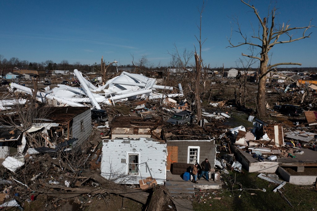 Al Menos 78 Muertos Por El Paso De Tornados En EE UU