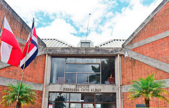 Colegios,profesionales,nutricionistas,abogados,terapeutas,presidencia,decretos,tarifas,mínimas,MEIC