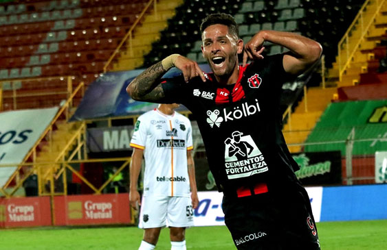 Liga Deportiva Alajuelense,Club Sport Herediano,Unión de Clubes de Fútbol de Primera División,Fútbol Nacional