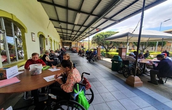 Hogar de Ancianos,Carlos María Ulloa,Covid-19,Ministerio de Salud