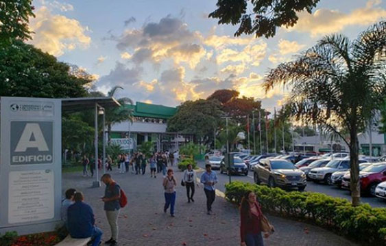 Universidad Latina,Laureate International