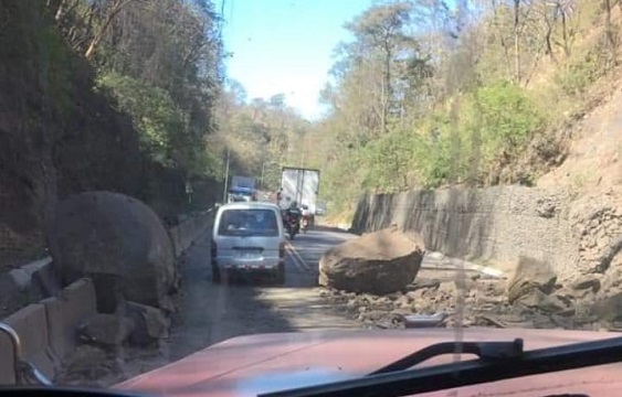 Ruta 27,Derrumbe,Piedras,Tránsito,Noticias,Costa Rica