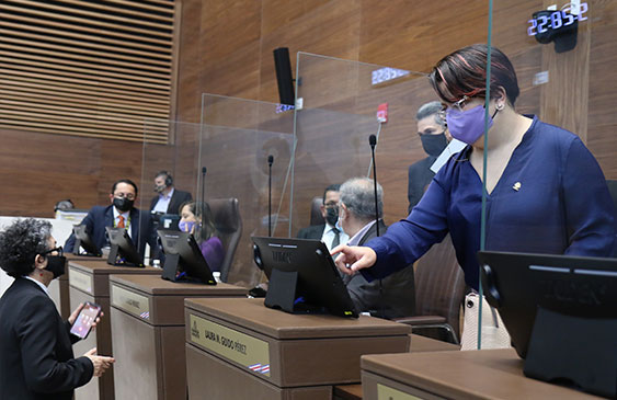 Asamblea Legislativa,Empleo público,Gobierno de la República,Fondo Monetario Internacional