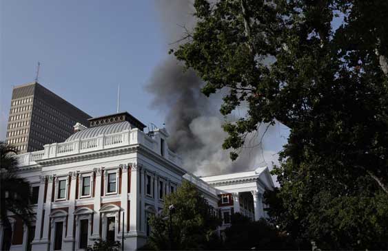 Sufáfrica,parlamento,incendio