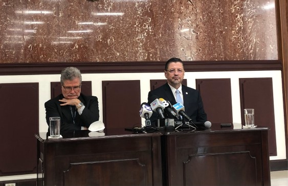 rodrigo chaves,separación de poderes,corte suprema,fernando cruz,costa rica,judicialización,política