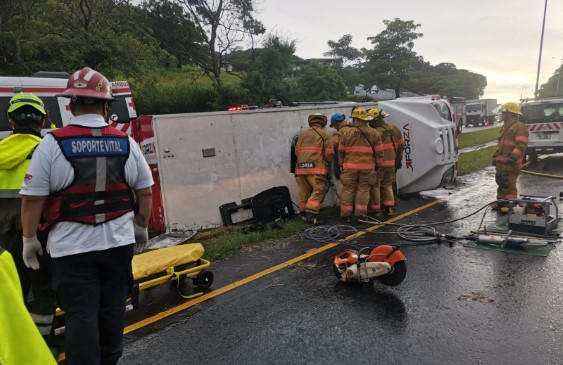 Accidente,vuelco,Ruta 27,colapso,heridos