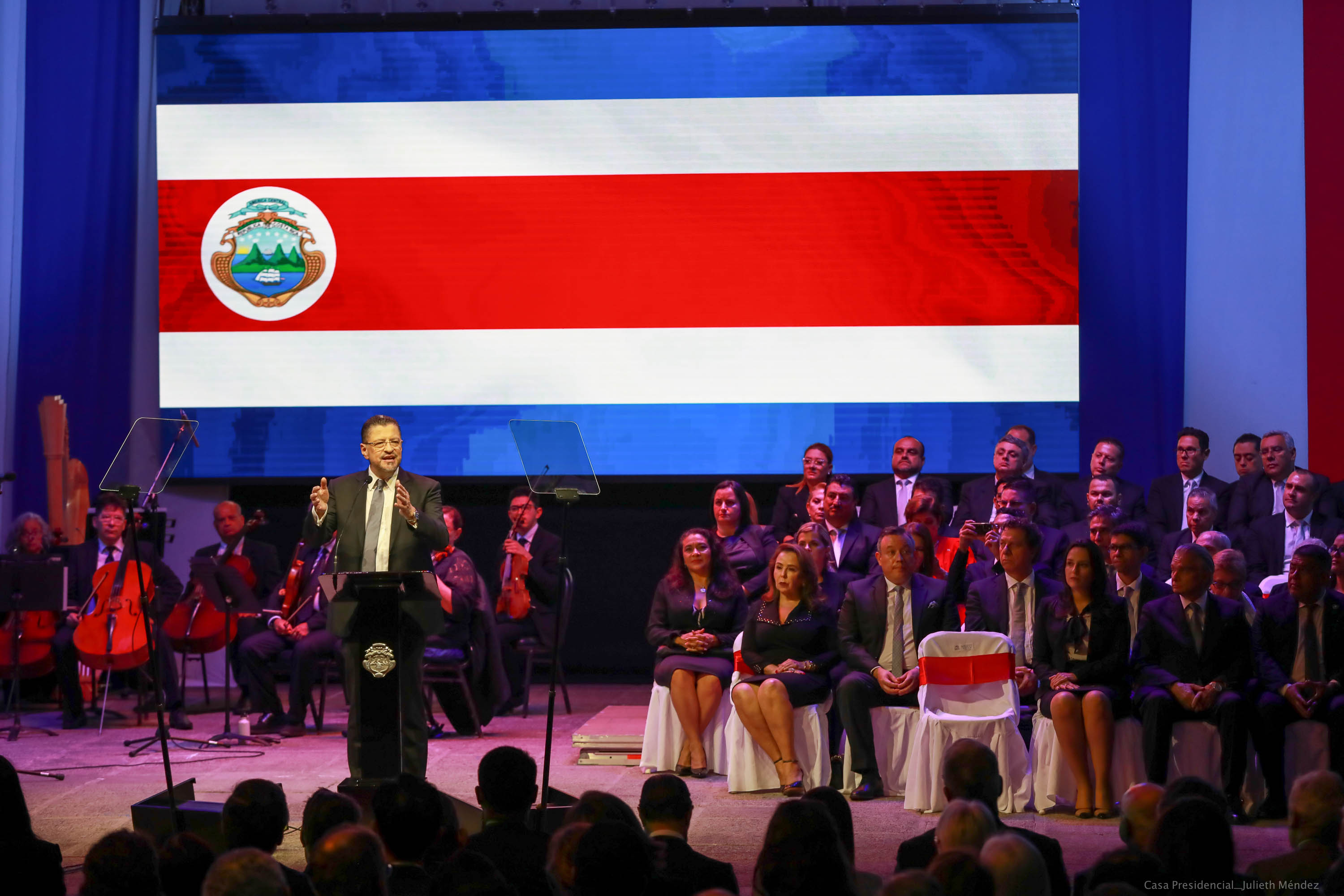 rodrigo chaves,100 días,bcr,bicsa,ins,marihuana medicinal,5g,gobierno,costa rica