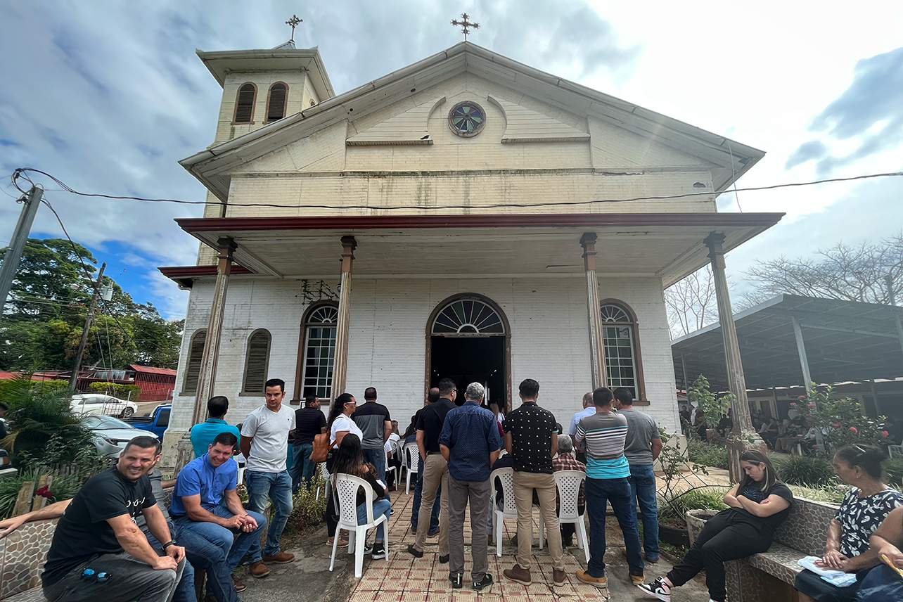 ministerio de salud,joselyn chacón,stephan brunner,funeral,entierro