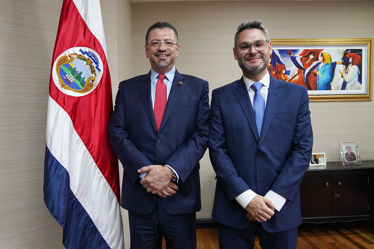 jorge rodríguez vives,rodrigo chaves,patricia navarro,laura brenes,arnold zamora,ministerio de comunicación,despidos,costa rica,gobierno