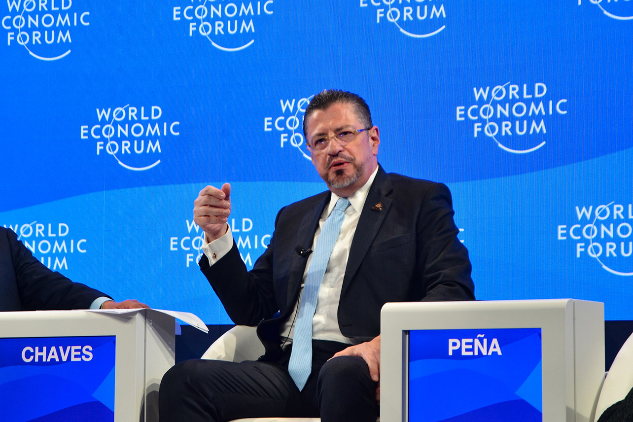 foro de davos,foro económico mundial,rodrigo chaves,guillermo lasso,gustavo petro,costa rica,inversión extranjera directa,américa latina