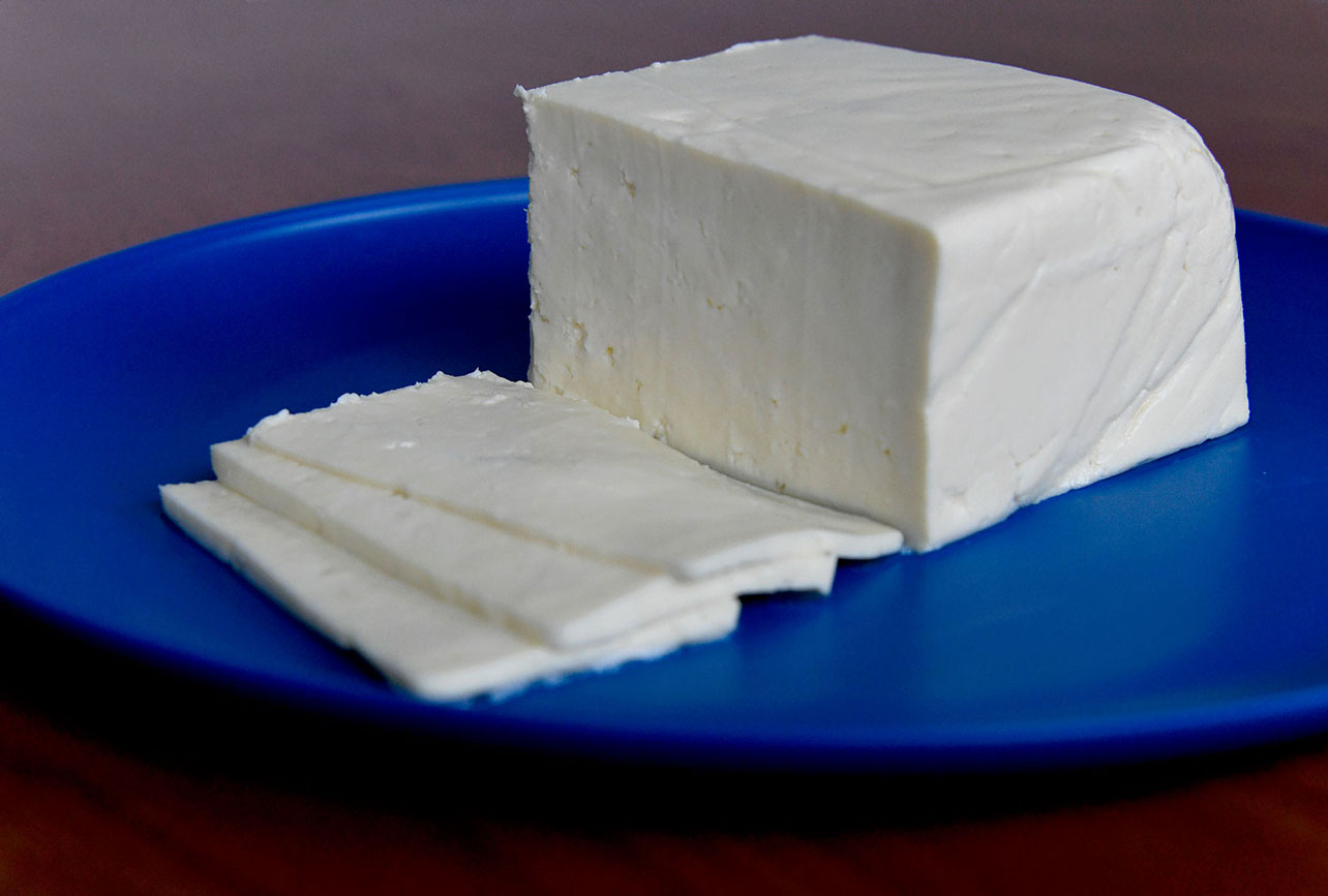 queso turrialba,productores de leche,Dos Pinos