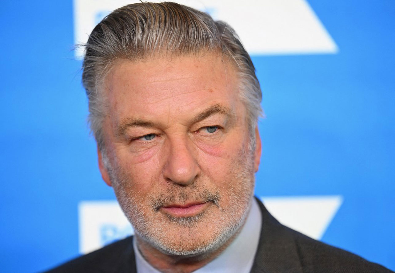 Alec Baldwin Es Acusado De Homicidio Involuntario Por Tiroteo En El Set ...