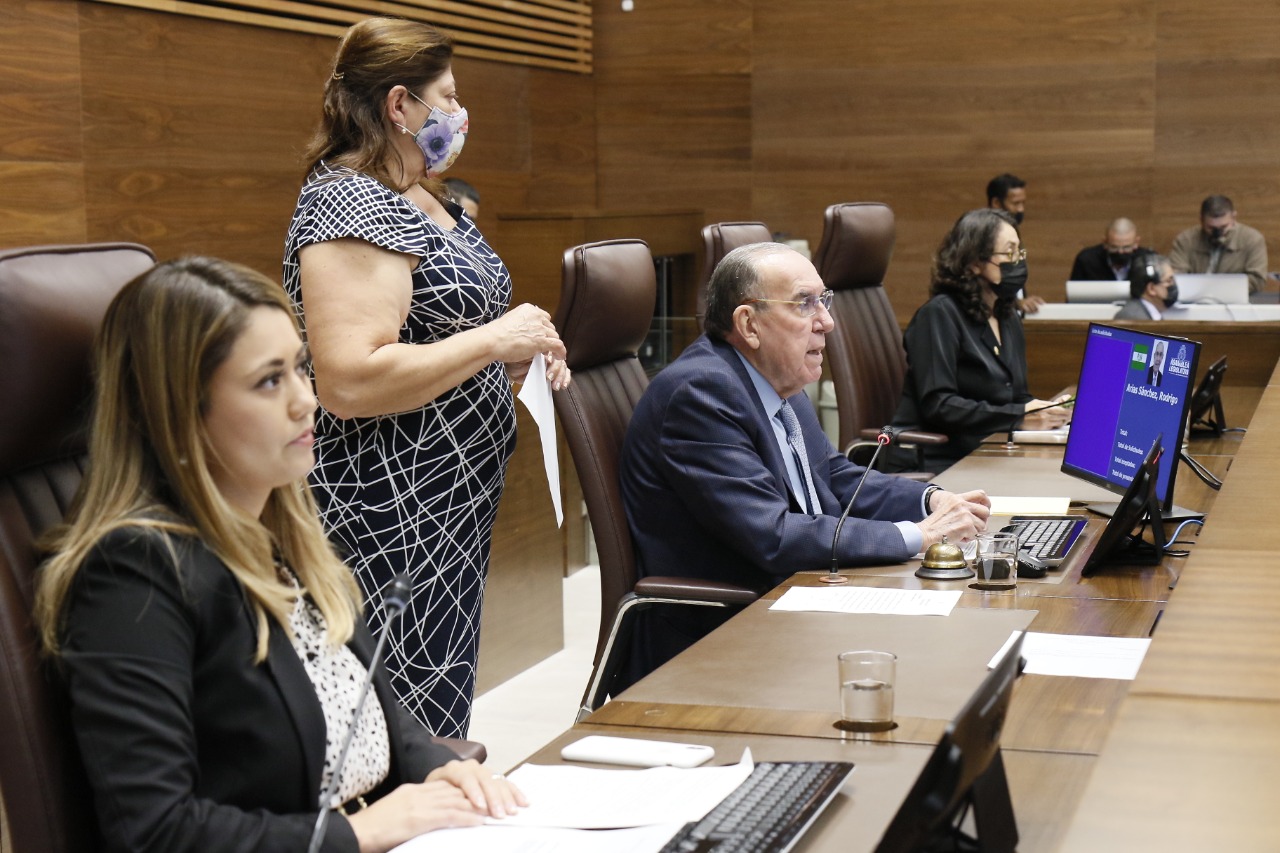 asamblea legislativa,congreso,directorio legislativo,rodrigo arias,gloria navas,melina ajoy,gilberto cruz,luz mary alpízar,rosaura méndez,fiscalía,investigación,denuncia,abuso de autoridad,abuso de poder