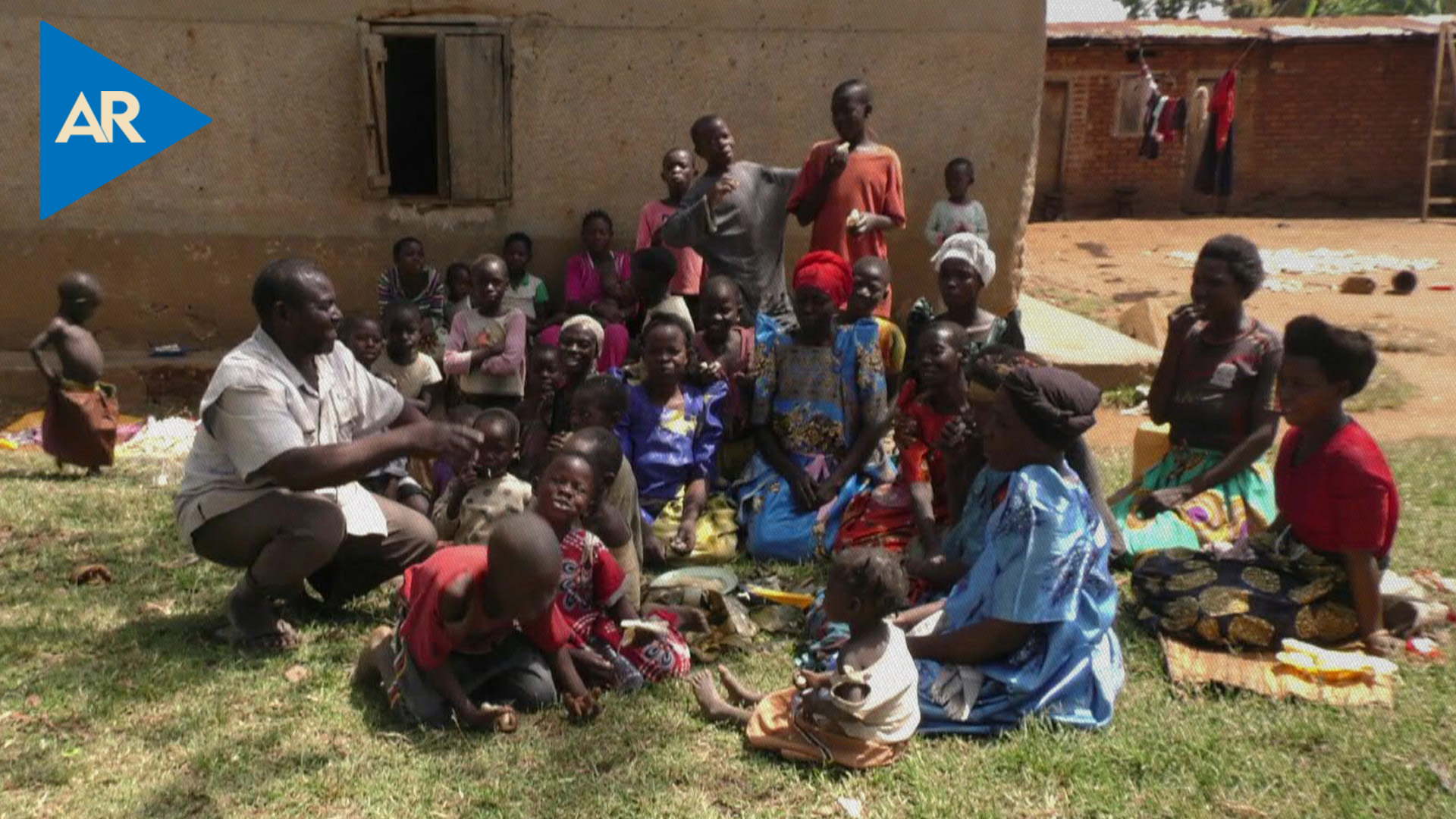 Con 102 hijos, un padre de Uganda afirma que ya es suficiente
